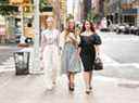 Cynthia Nixon, Sarah Jessica Parker et Kristin Davis reviennent dans le monde de Sex and the City dans And Just Like That...