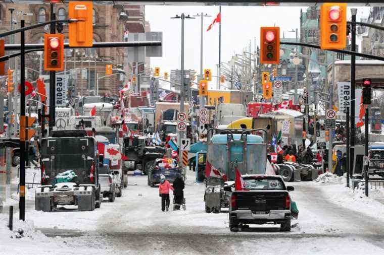 LILLEY: L’envoi de l’armée n’est pas la solution pour mettre fin aux manifestations à Ottawa