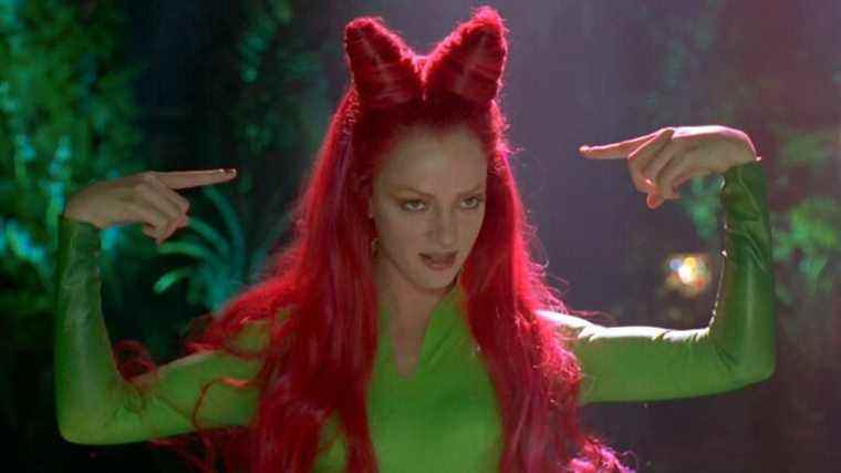 Uma Thurman dit que jouer à Poison Ivy dans Batman & Robin a été une "expérience fantastique"
