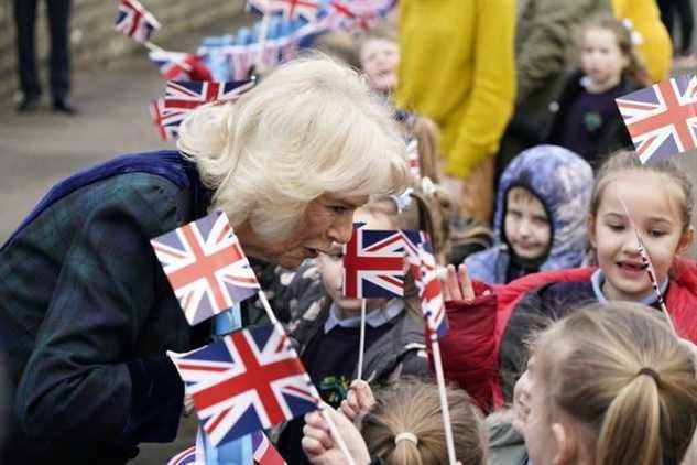 La duchesse de Cornouailles visite Bath