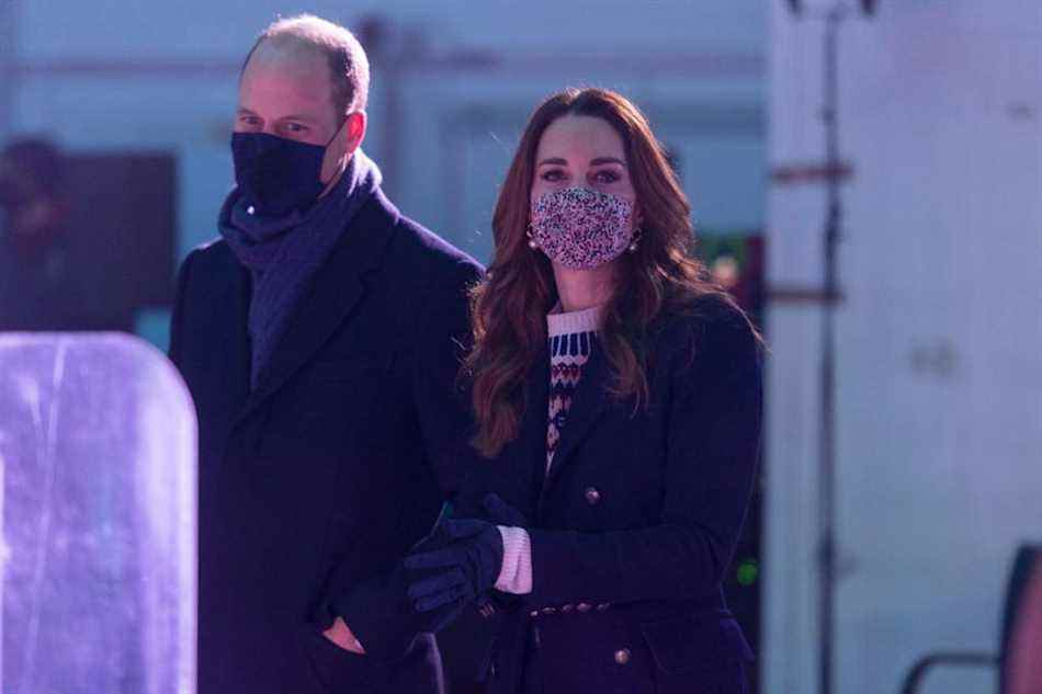 La duchesse de Cambridge a déjà porté un pull Fair Isle, photographié en décembre 2020 avec son mari, le prince William.  (Getty Images)