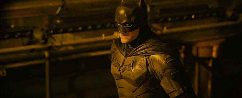 La nouvelle photo de Batman donne un aperçu détaillé en 4K de la combinaison de Robert Pattinson