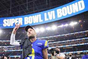 Matthew Stafford # 9 des Rams de Los Angeles réagit après avoir battu les 49ers de San Francisco lors du match de championnat NFC au SoFi Stadium le 30 janvier 2022 à Inglewood, en Californie.