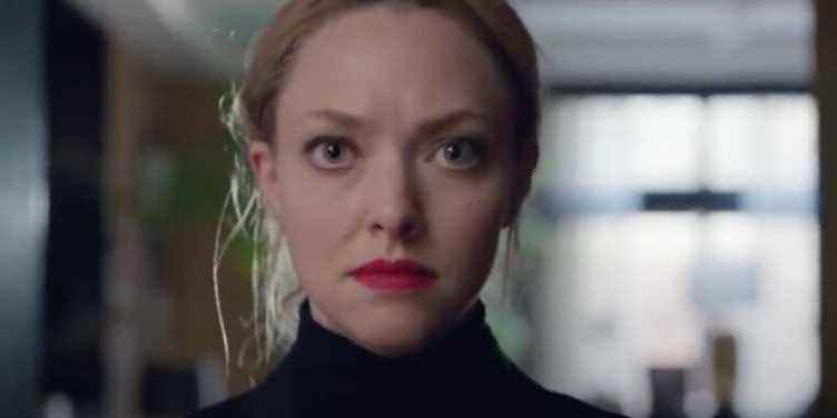 Amanda Seyfried fait une Elizabeth Holmes séduisante dans la bande-annonce de The Dropout