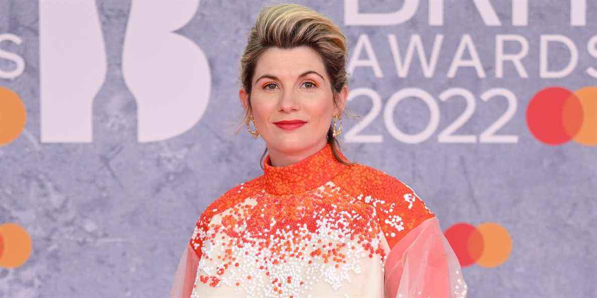 Jodie Whittaker de Doctor Who annonce sa grossesse aux BRIT Awards

