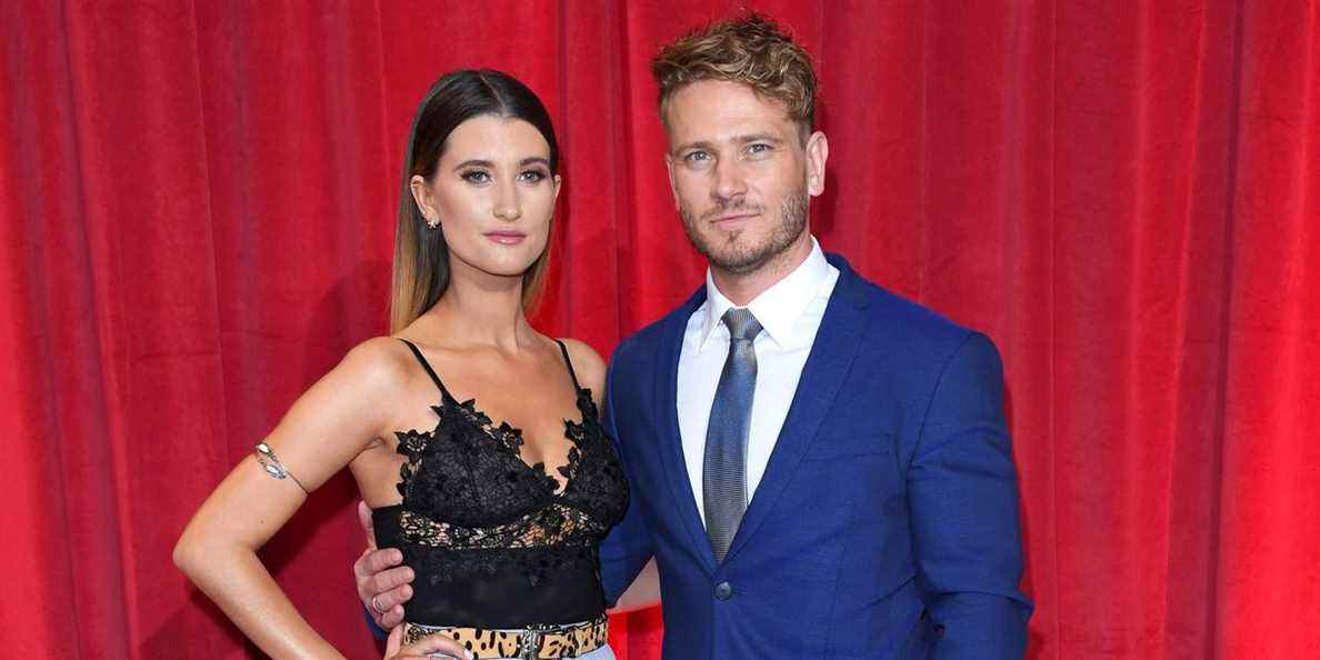 Charley Webb d'Emmerdale rend hommage à son mari Matthew Wolfenden à l'occasion de leur anniversaire de mariage

