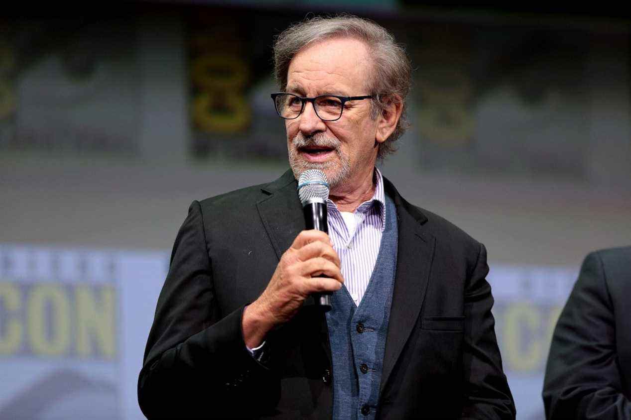 Steven Spielberg se souvient que le thème de Thinking Jaws était une blague
