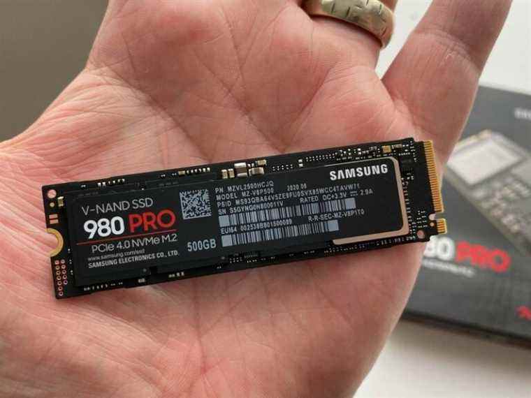 Économisez sur le SSD Samsung 980 Pro ultra rapide et obtenez-le pour aussi peu que 82 $