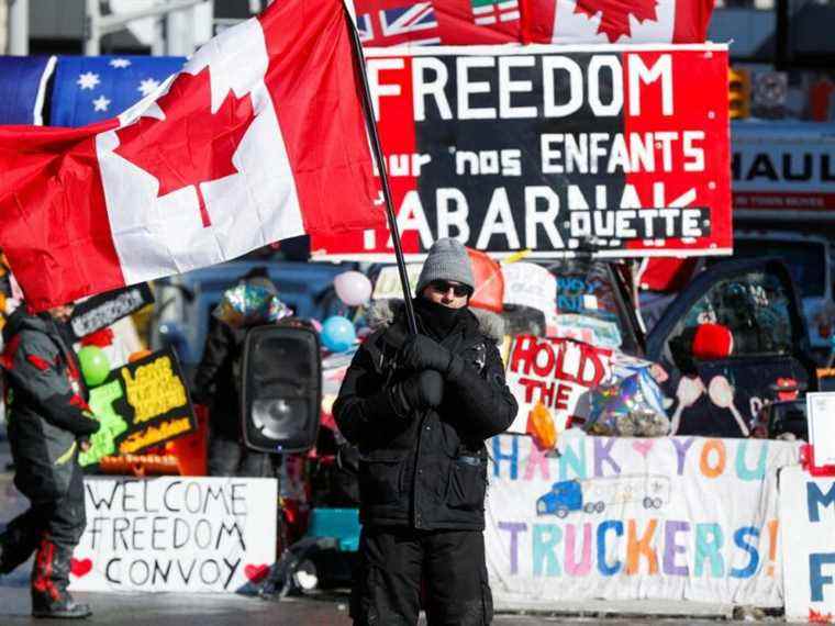 Trudeau invoque la Loi sur les urgences alors que les manifestations entrent dans le 18e jour