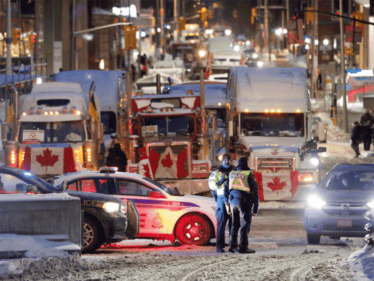 Alerte à la bombe au mauvais Ottawa par un homme américain opposé au mandat de masque du Canada