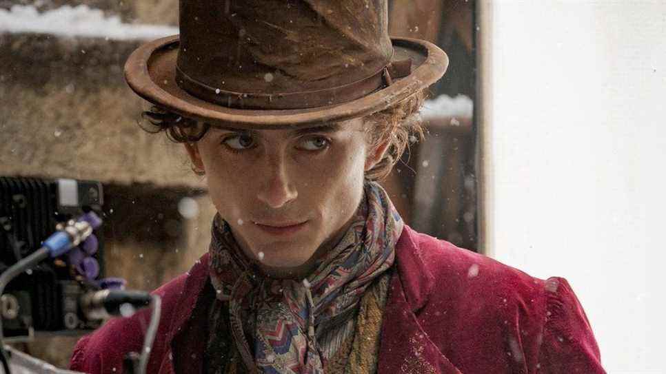 De nouvelles vidéos de Wonka Set montrent Timothee Chalamet en train de tourner à Oxford
