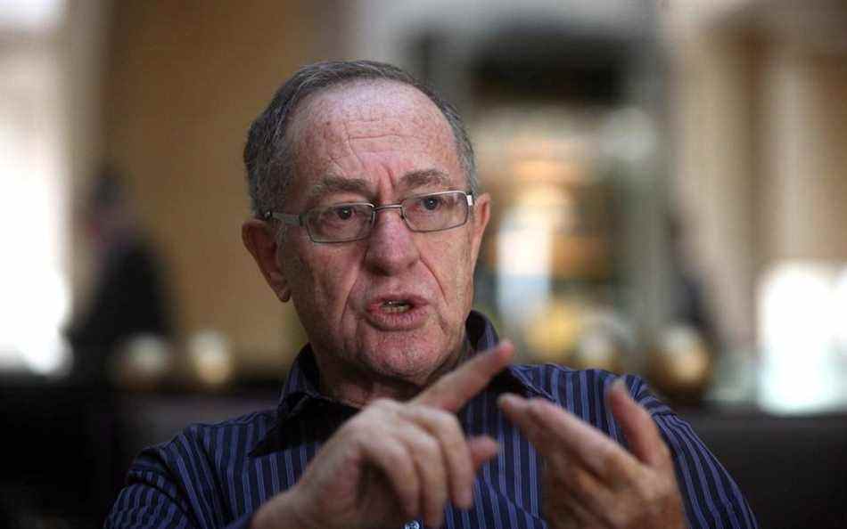 Alan Dershowitz contre-poursuit Virginia Giuffre pour diffamation - Hulton Archive 