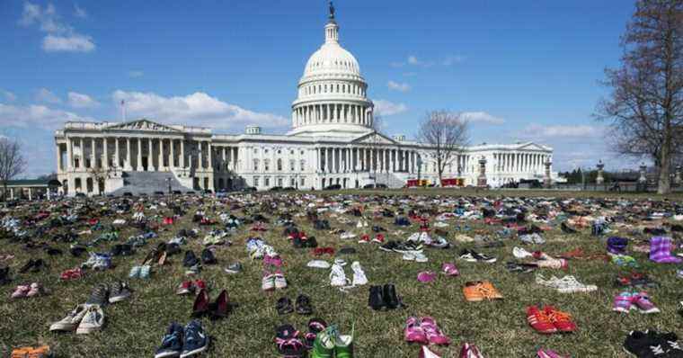 Les familles de Sandy Hook parviennent à un accord avec l'armurier
