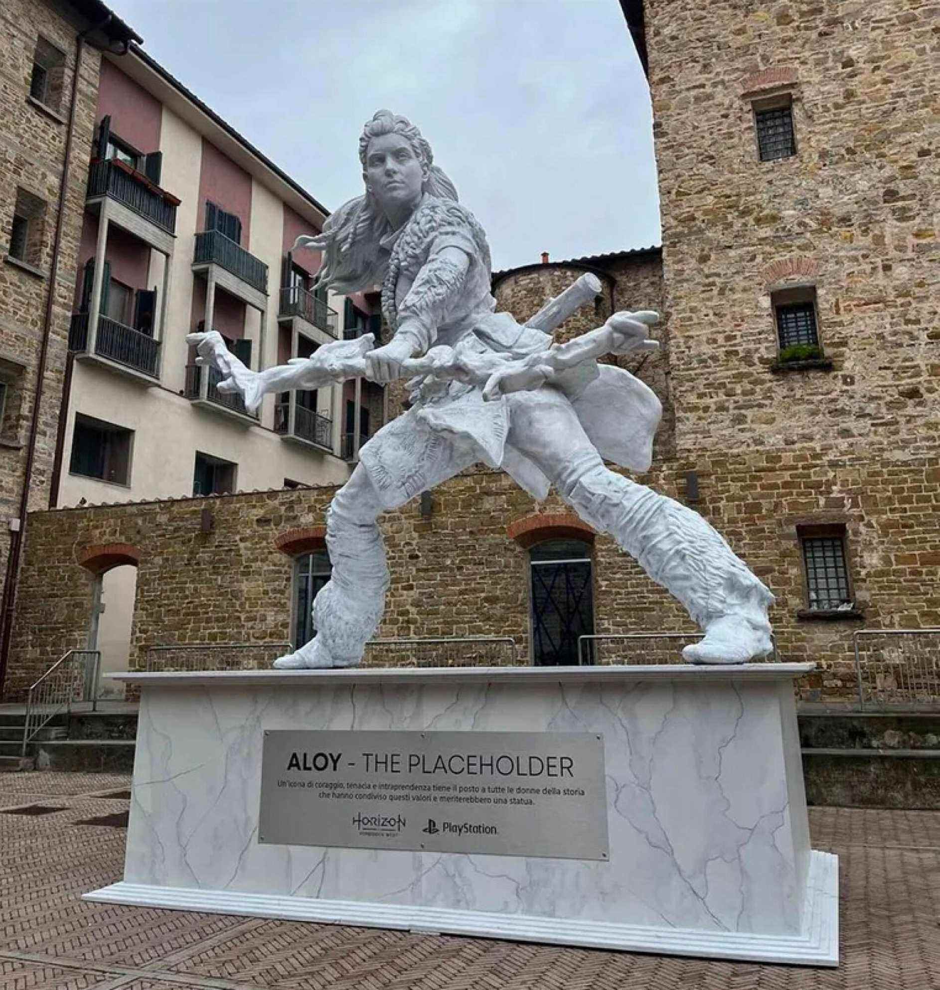 aloy statue horizon interdit ouest italie