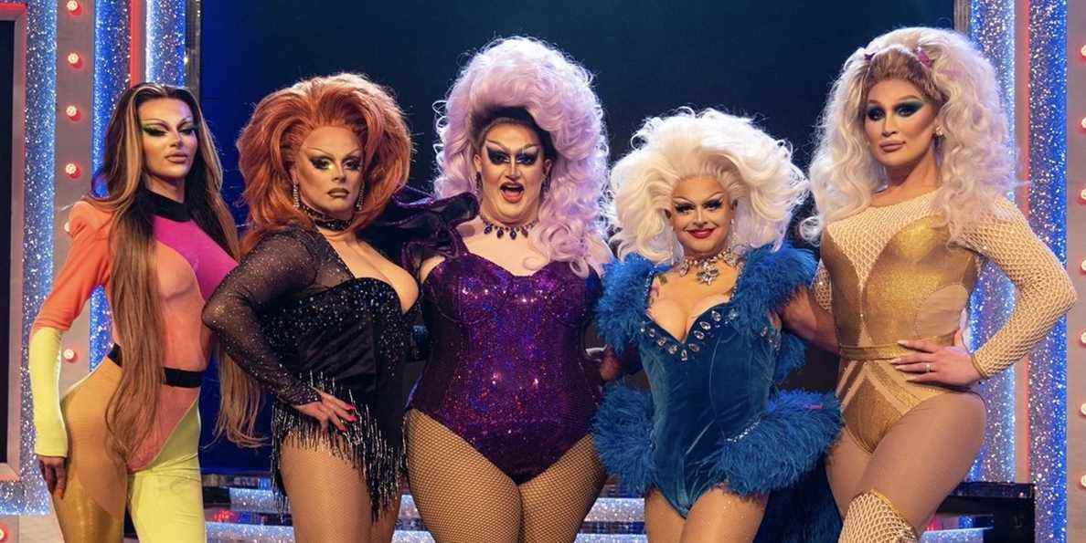 Ant et Dec se relookent avec les gagnants de RuPaul's Drag Race UK sur Saturday Night Takeaway

