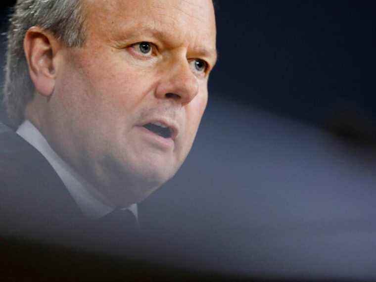 Le livre de Stephen Poloz appelle les entreprises à faire ce que les politiciens ne feront pas : sauver l’économie