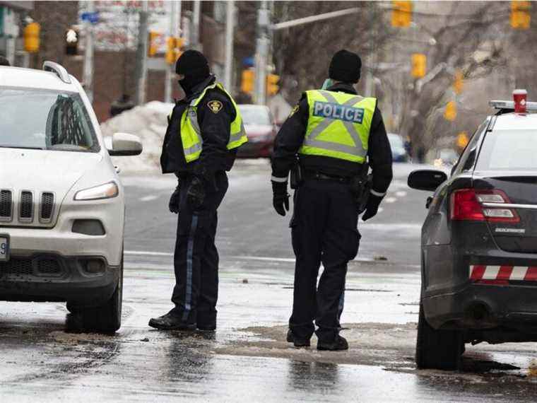 « C’ÉTAIT L’ENFER » : les résidents locaux reprennent les rues d’Ottawa après des semaines d’occupation