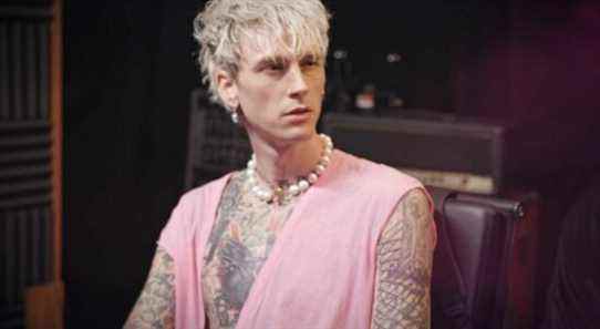 wwe 2k22 machine gun kelly