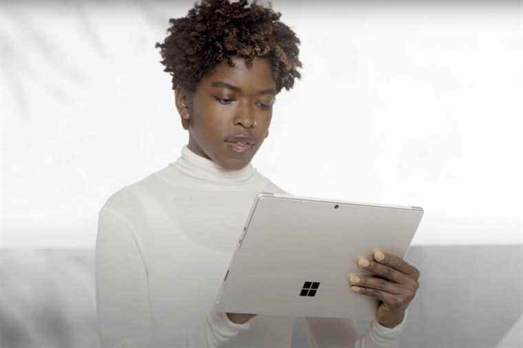 La dernière mise à jour de Windows 11 améliore la barre des tâches sur les tablettes