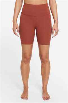 Short Nike Yoga Luxe pour Femme