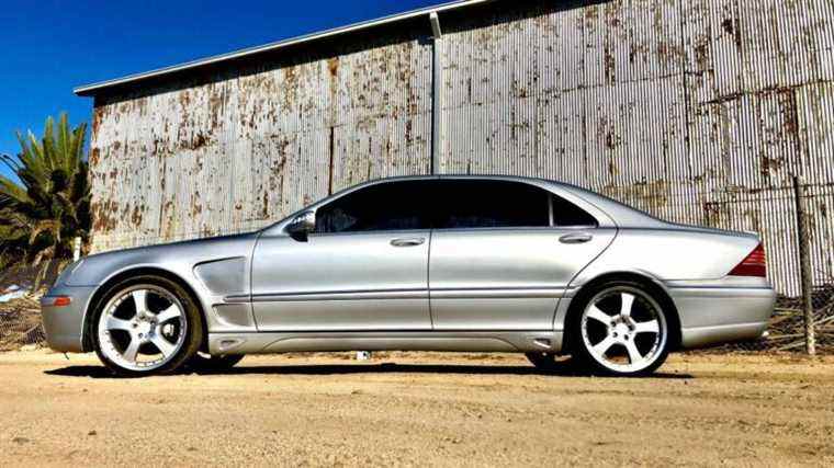 À 12 950 $, cette Mercedes S500 Lorinser 2005 est-elle une affaire audacieuse?