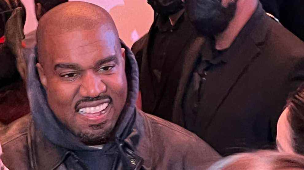 À l'intérieur de l'apparition surprise de Kanye West à la projection de 