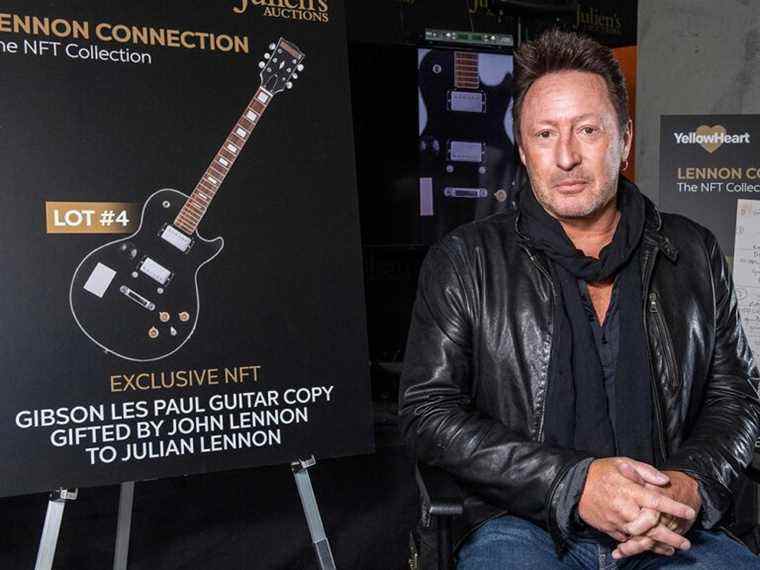 « ARTICLES QUE JE CHERISH » : Julian Lennon met aux enchères des souvenirs des NFT Beatles