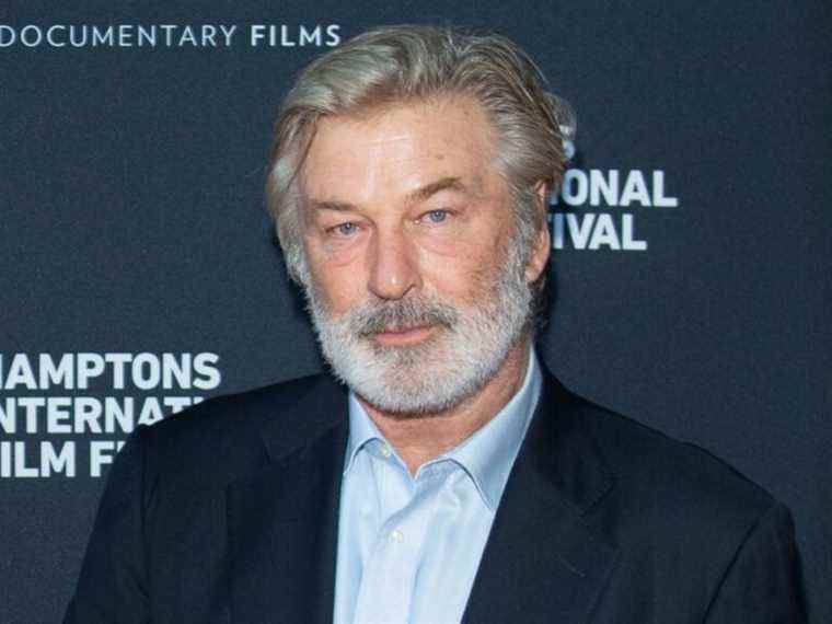 Alec Baldwin demande le rejet d’une action civile pour la fusillade mortelle de « Rust »