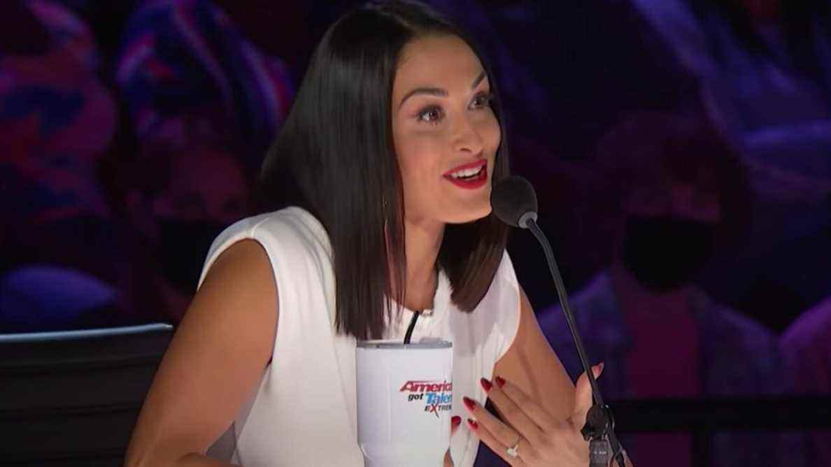 America's Got Talent : la juge extrême Nikki Bella vient de livrer son premier Golden Buzzer, et j'espère vraiment qu'ils gagneront
