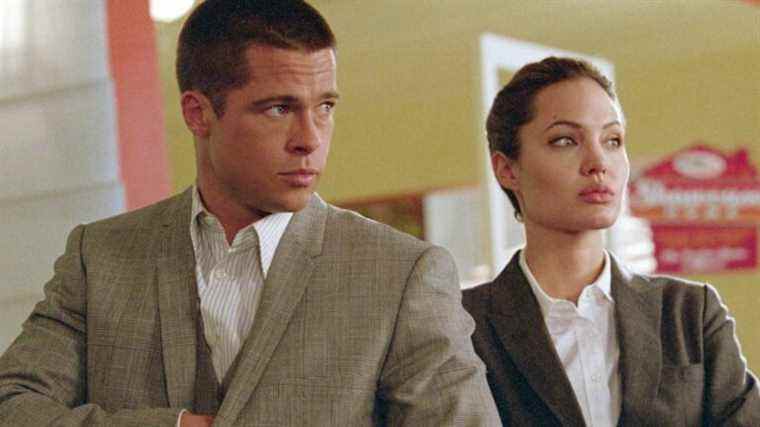 Brad Pitt poursuit maintenant Angelina Jolie alors qu'un long divorce s'éternise
