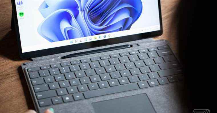 Cet ensemble Surface Pro 8 est de 240 $ de rabais chez Best Buy