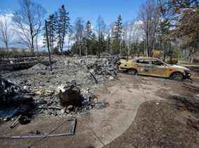 Une propriété détruite par le feu enregistrée au nom de Gabriel Wortman au 200 Portapique Beach Road est vue à Portapique, N.-É., le vendredi 8 mai 2020.