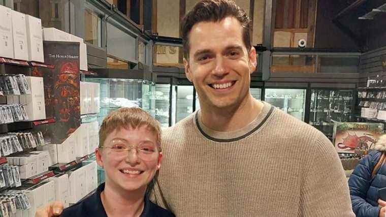 Henry Cavill a visité le QG de Warhammer et a passé un bon moment
