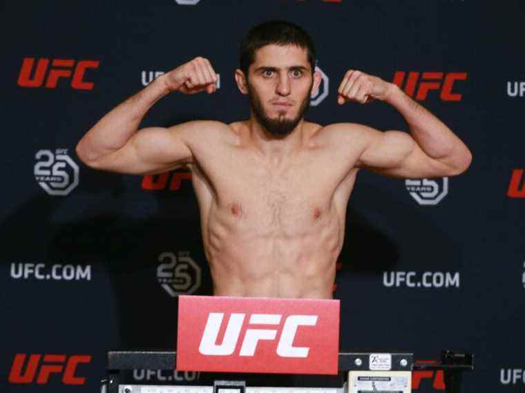 Islam Makhachev remporte sa 10e victoire consécutive à l’UFC