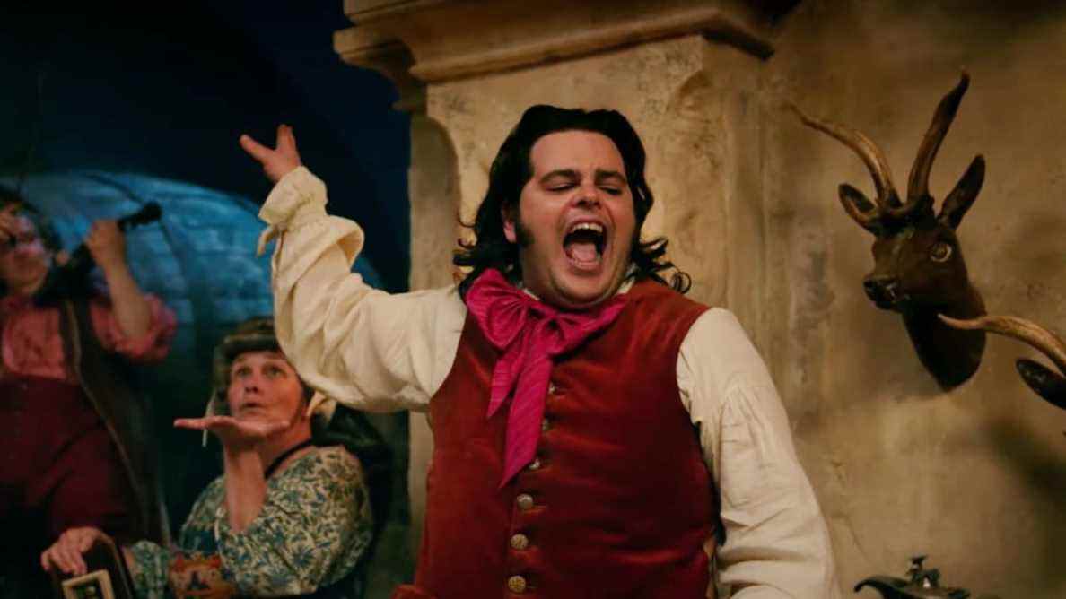 Josh Gad a taquiné un film sur le Livre de Mormon, mais bonne chance pour le voir sur Disney +
