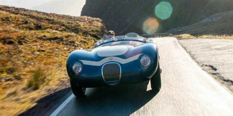 L’Ecurie Ecosse LM-C est un hommage Jaguar Type C homologué pour la route