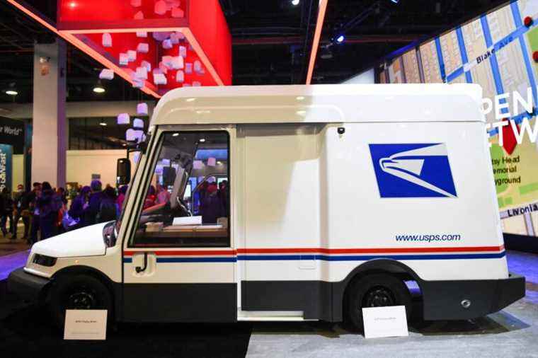 L’USPS n’achètera plus de camions de courrier électriques, malgré les appels de l’EPA