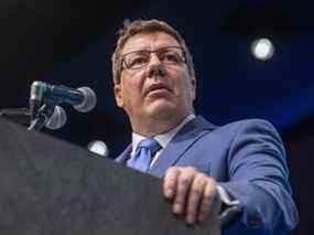 Le premier ministre de la Saskatchewan, Scott Moe, prend la parole lors d'un discours sur l'état de la province au Prairieland Park à Saskatoon, le lundi 25 octobre 2021.