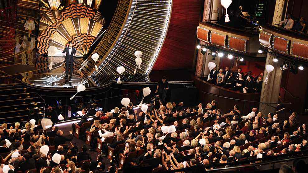 La cérémonie des Oscars 2022 ne nécessitera pas de vaccination contre le COVID-19 Les plus populaires doivent être lus Inscrivez-vous aux newsletters Variété Plus de nos marques
	
	
