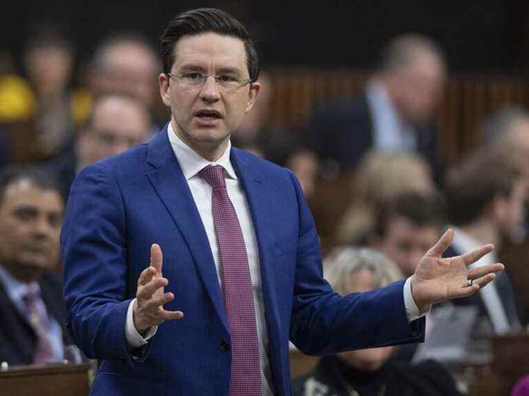 La course pour le prochain chef conservateur commence alors que Poilievre annonce sa candidature