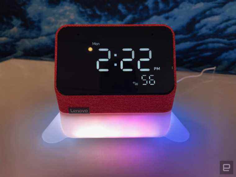 Smart Clock Essential de Lenovo avec Alexa tombe à 50 $, plus le reste des meilleures offres technologiques de la semaine