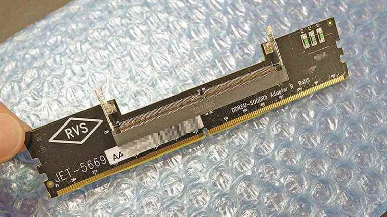 La pénurie de DDR5 vous déprime ?  Cet adaptateur SO-DIMM peut vous aider