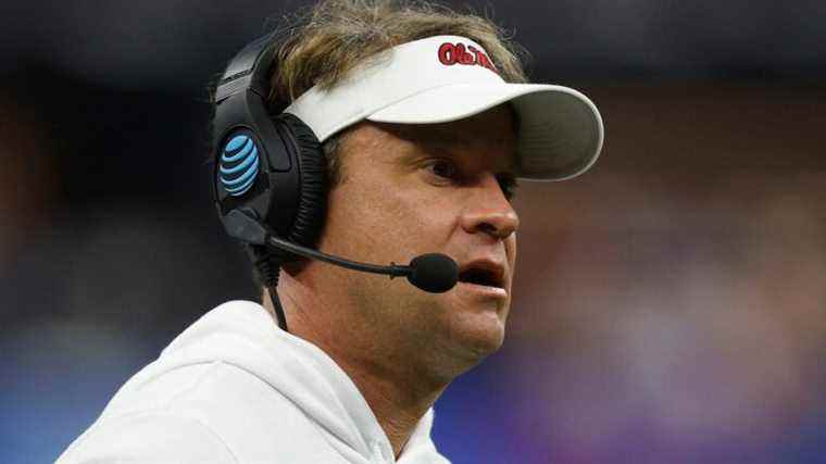 Lane Kiffin se sent vraiment désolé pour lui-même