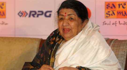 Lata Mangeshkar, chanteuse connue sous le nom de "Nightingale of India", décède à 92 ans