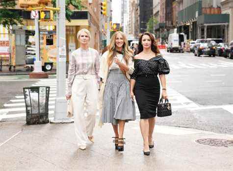 et juste comme cette affiche de sex and the city sarah jessica parker, cynthia nixon et kristin davis