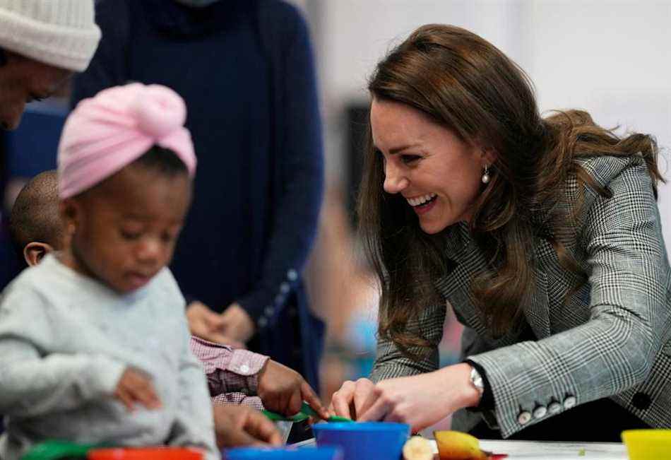 La duchesse de Cambridge était en service royal plus tôt cette semaine lors d'une visite à PACT (Parents and Children Together).  (Alastair Grant/Pool via REUTERS)