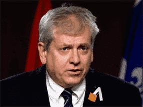 Le député néo-démocrate Charlie Angus dit que les Canadiens ont besoin d'être rassurés quant à savoir si le fait d'invoquer la Loi sur les mesures d'urgence était ou non « une portée excessive.