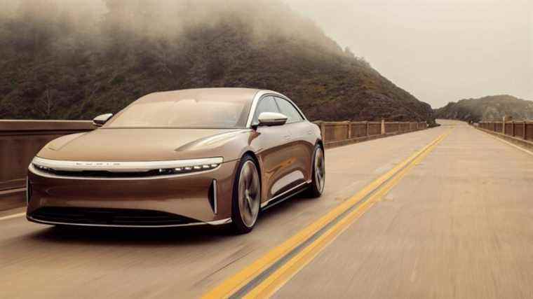 Lucid Motors rappelle des centaines de véhicules électriques à air pour un problème de sécurité potentiel