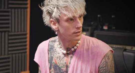 Machine Gun Kelly sera un personnage jouable dans WWE 2K22