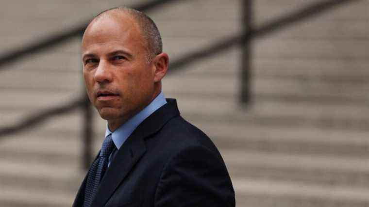 Michael Avenatti reconnu coupable d'avoir volé Stormy Daniels
